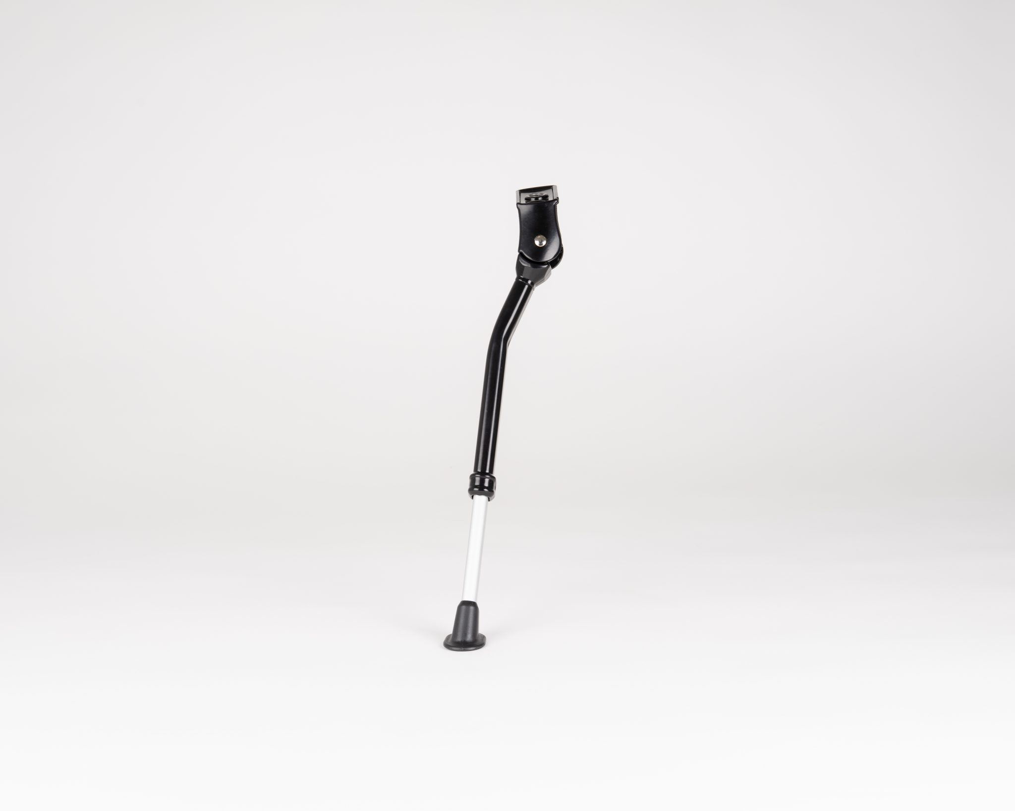 charge center mount kickstand