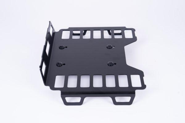 A productphoto at a black tray with AVS