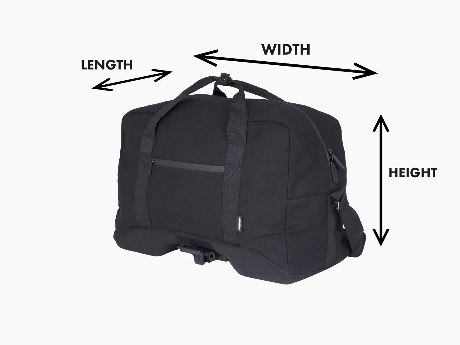 Measurement instruction of a bag in a studio